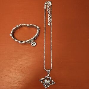 Elegant Silver Necklace and Bracelet Set